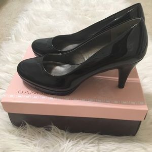 Women’s black heels